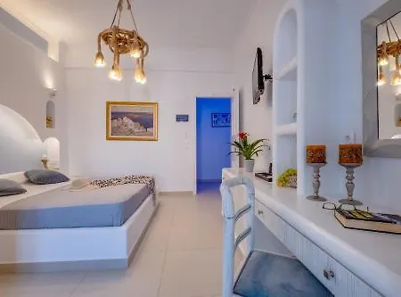 Summer Dream 3* Kamari (Santorini)