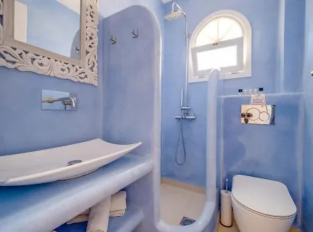Summer Dream 3* Kamari (Santorini)