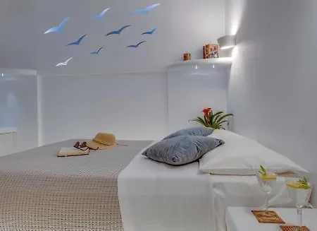Summer Dream Kamari (Santorini)