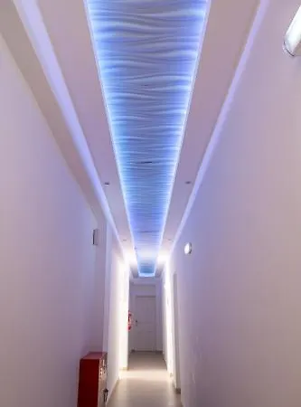 Summer Dream 3* Kamari (Santorini)